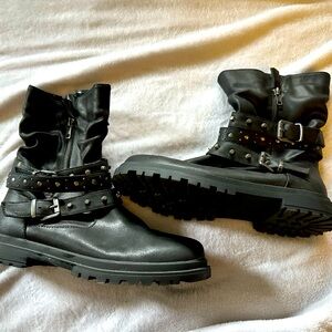 Torrid moto boots size 9
